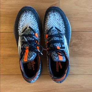 Men’s brooks bedlam running shoes size 9